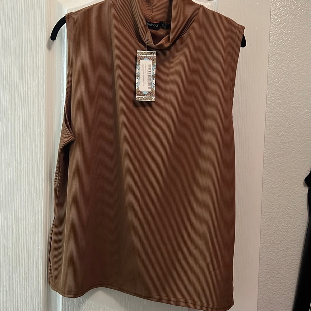 Ribbed Funnel Neck Tank